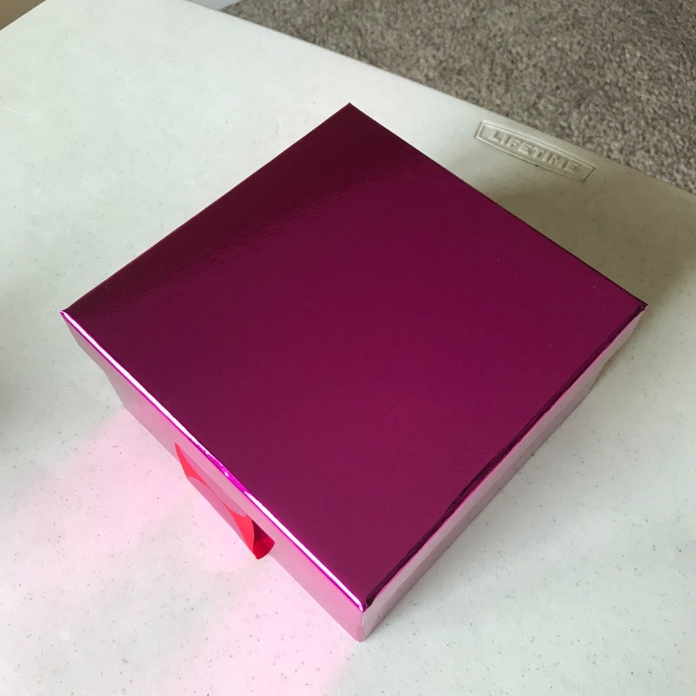 Gift box - Picture 3 of 8
